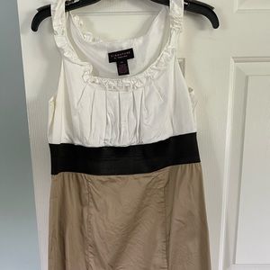 Sleeveless Dress with ruffle neckline